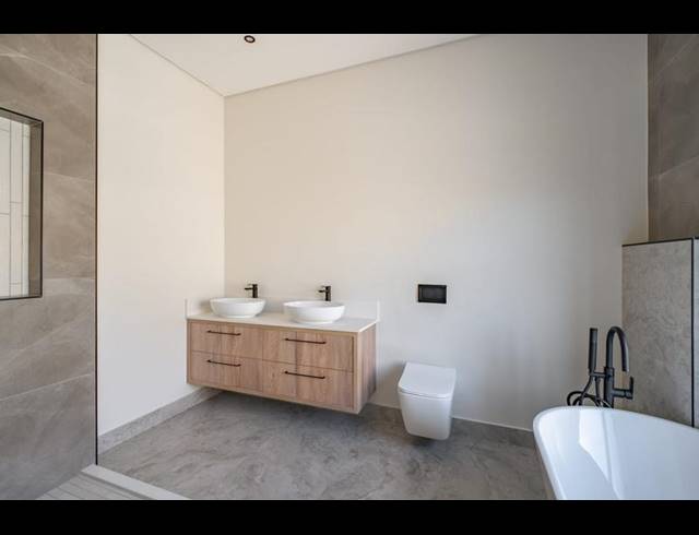 4 BEDROOM HOUSE FOR SALE IN FOUNTAINBROOK ESTATE